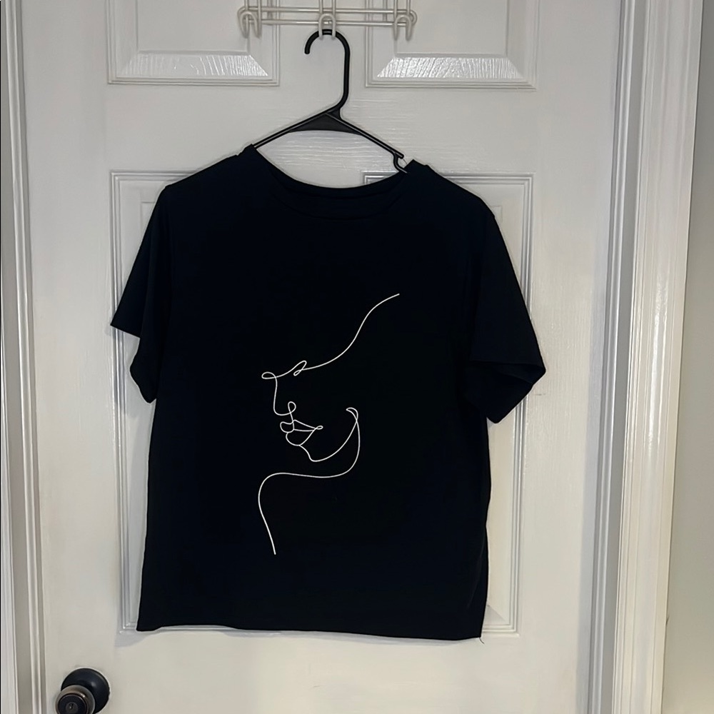 SHEIN Black Short Sleeve Tee with White Line Art